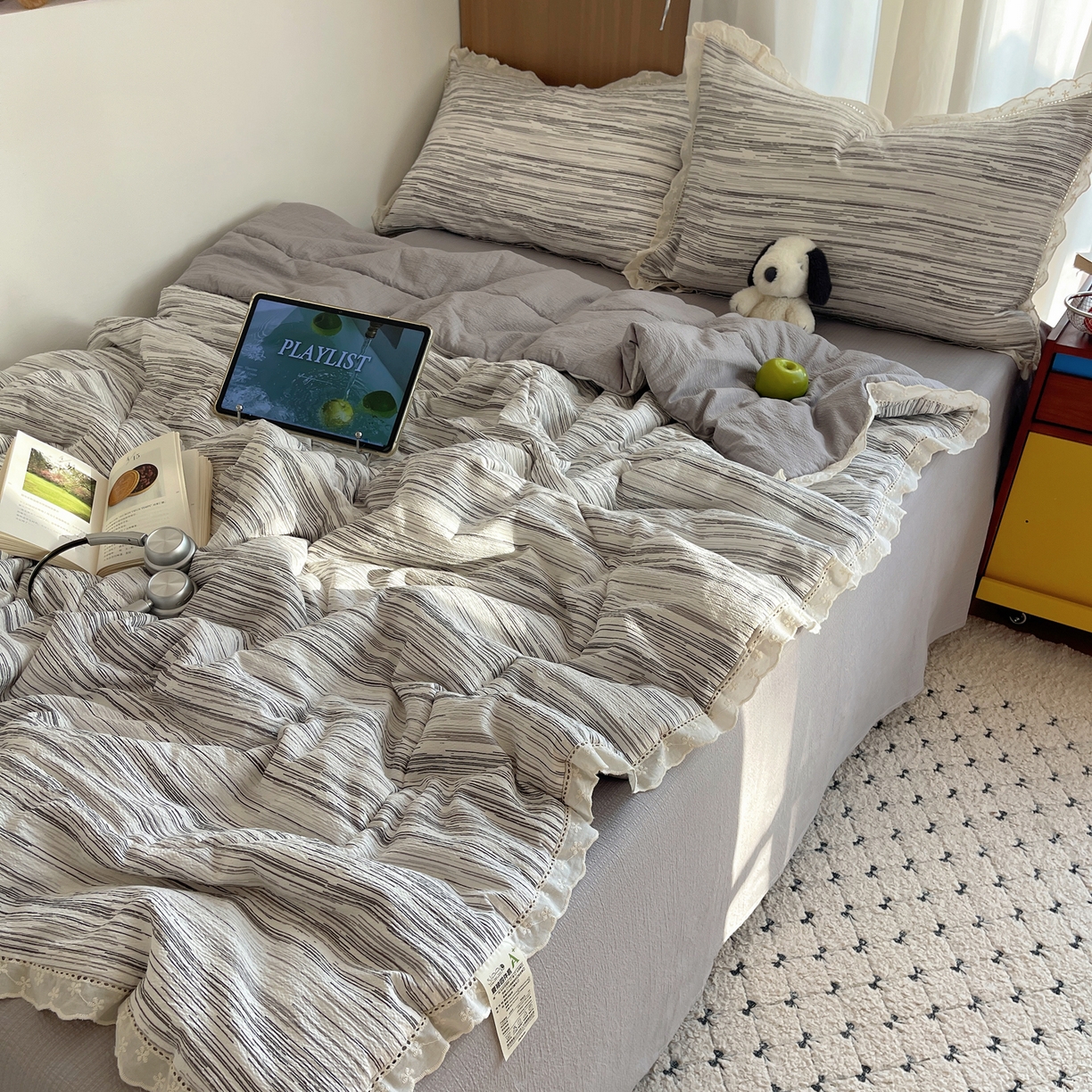 91家纺网 家纺一手货源 找家纺 梵克保罗 2026春夏新款全棉纯棉花边皱皱纱单夏被夏凉被空调被夏被四件套 素锦纹