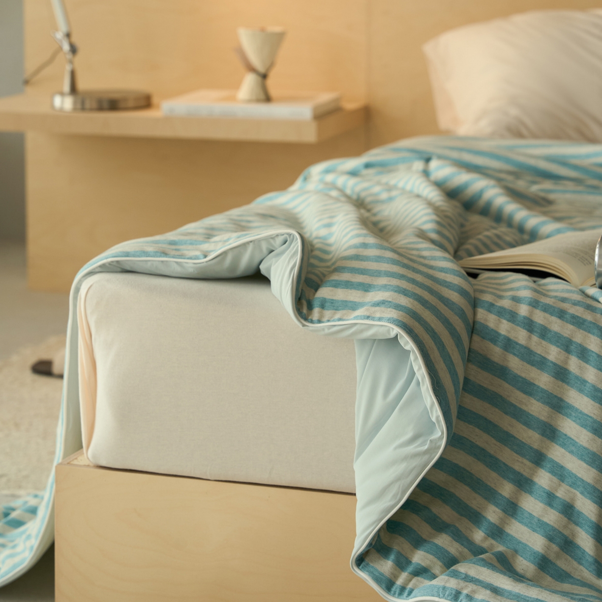 91家纺网 家纺一手货源 找家纺 华超针织 2026新款全棉针织拼锦氨凉感夏被空调被夏凉被 纯棉拼凉感 水蓝