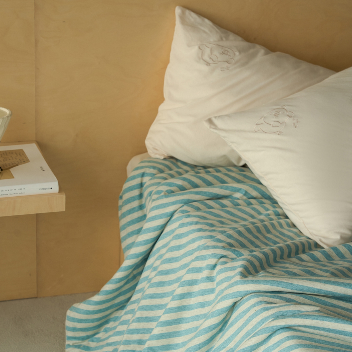 91家纺网 家纺一手货源 找家纺 华超针织 2026新款全棉针织拼锦氨凉感夏被空调被夏凉被 纯棉拼凉感 水蓝