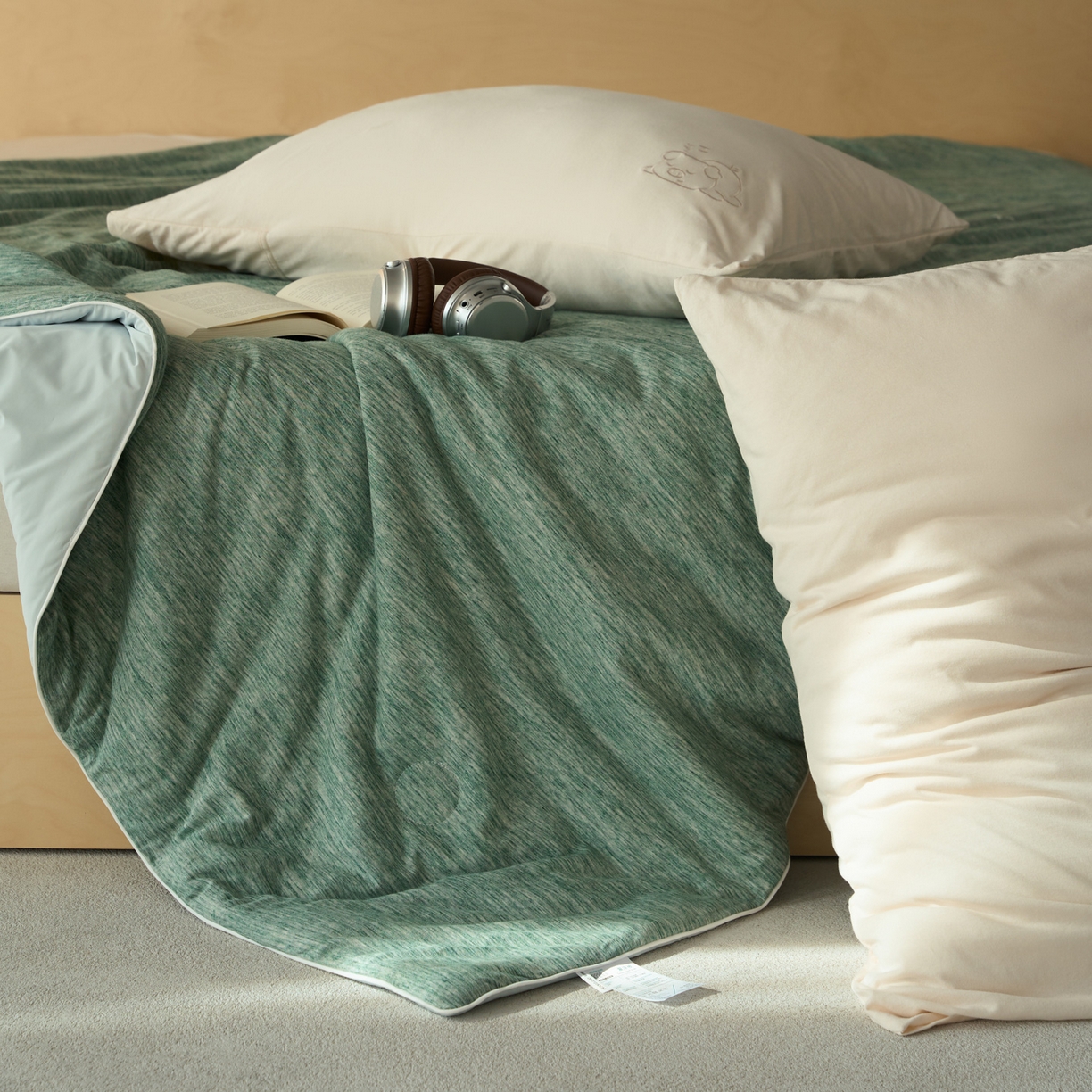 91家纺网 家纺一手货源 找家纺 华超针织 2026新款全棉针织拼锦氨凉感夏被空调被夏凉被 纯棉拼凉感 段彩薄荷绿