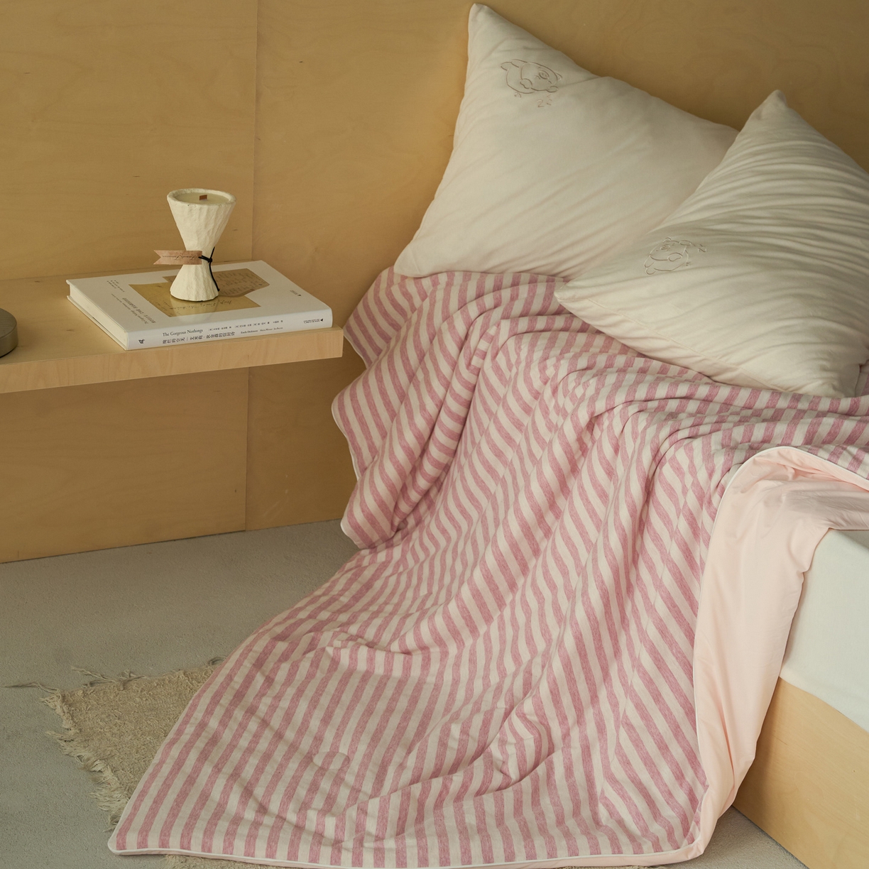 91家纺网 家纺一手货源 找家纺 华超针织 2026新款全棉针织拼锦氨凉感夏被空调被夏凉被 纯棉拼凉感 红米