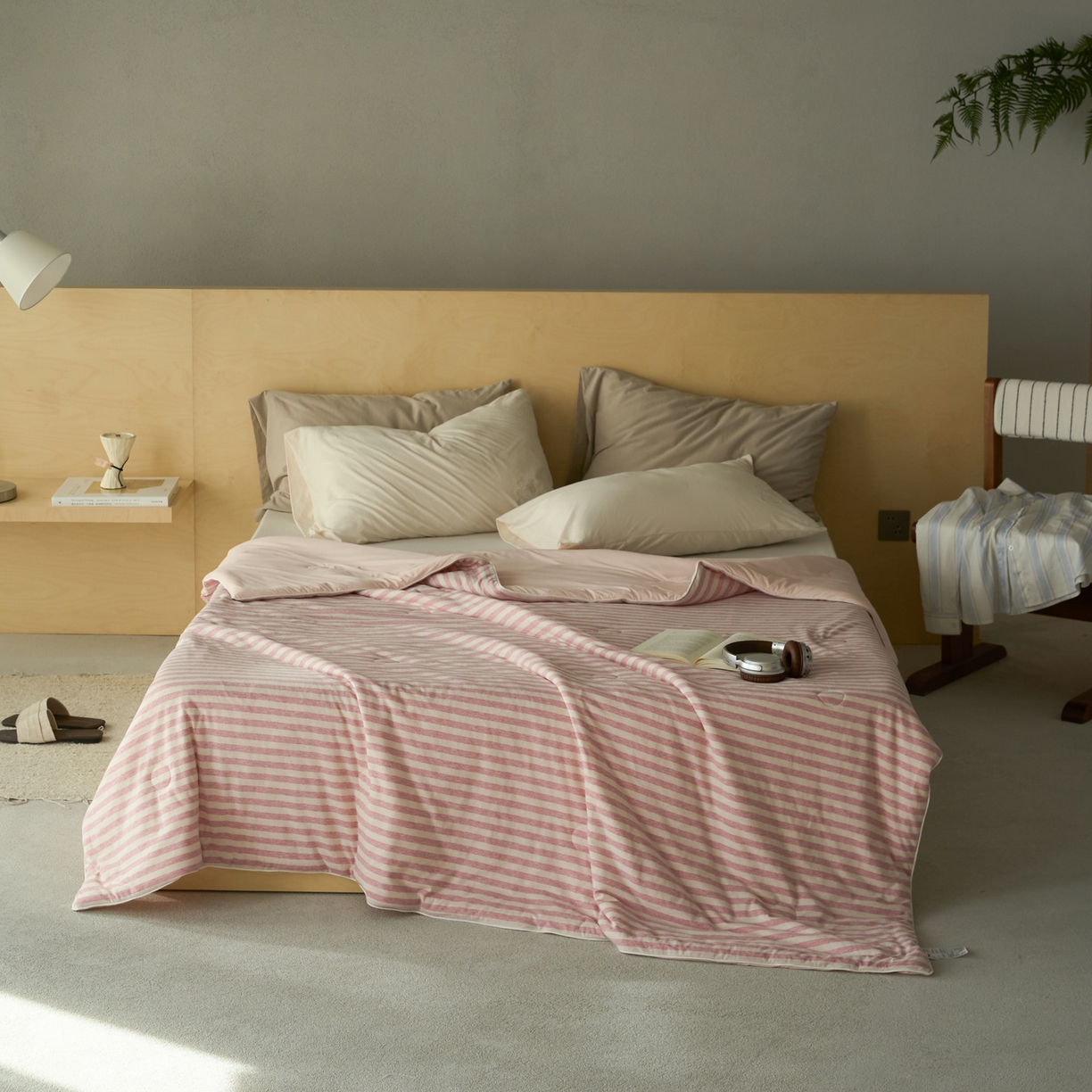 91家纺网 家纺一手货源 找家纺 华超针织 2026新款全棉针织拼锦氨凉感夏被空调被夏凉被 纯棉拼凉感 红米