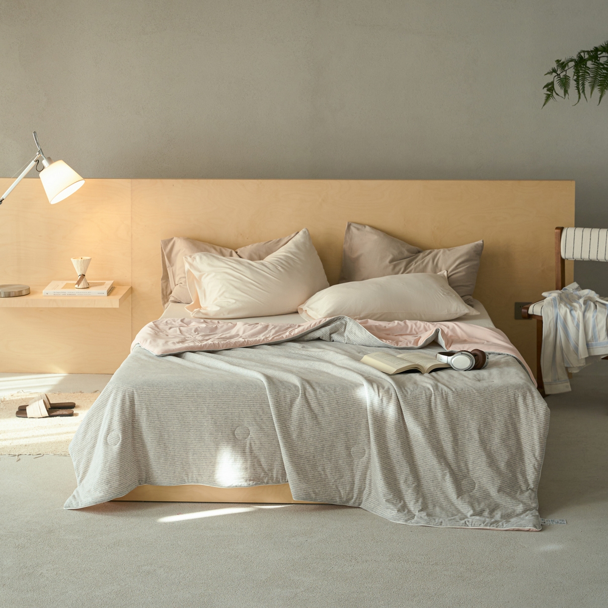 91家纺网 家纺一手货源 找家纺 华超针织 2026新款全棉针织拼锦氨凉感夏被空调被夏凉被 纯棉拼凉感 粉灰