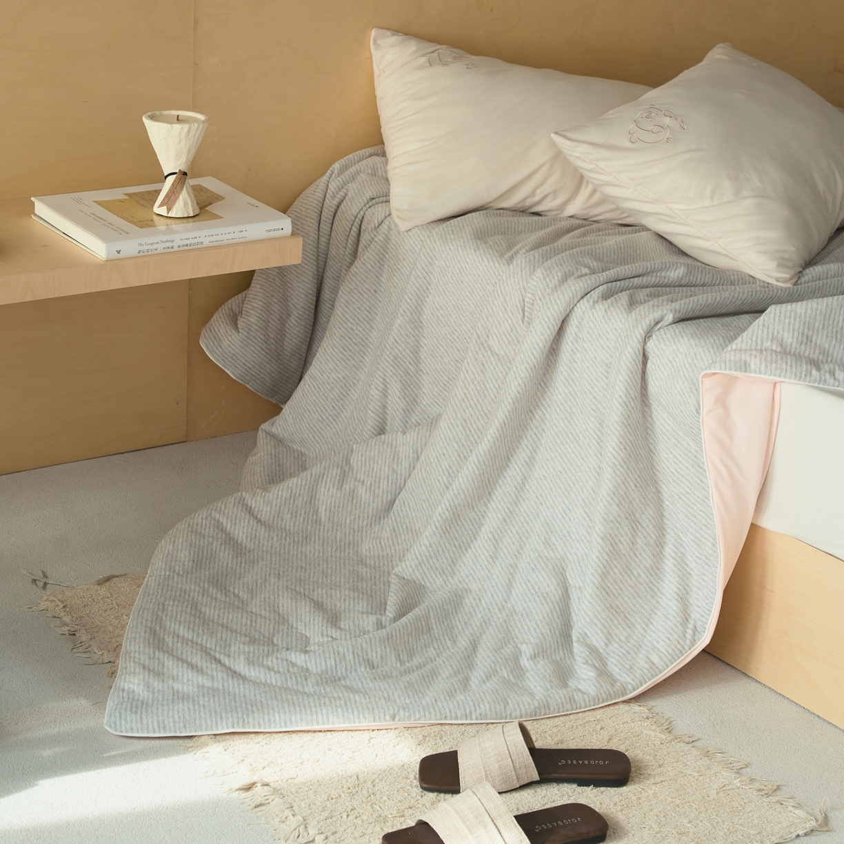 91家纺网 家纺一手货源 找家纺 华超针织 2026新款全棉针织拼锦氨凉感夏被空调被夏凉被 纯棉拼凉感 粉灰