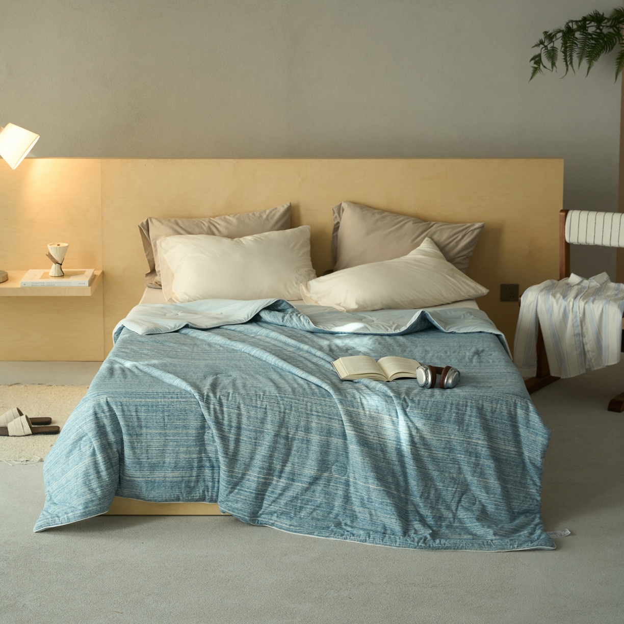 91家纺网 家纺一手货源 找家纺 华超针织 2026新款全棉针织拼锦氨凉感夏被空调被夏凉被 纯棉拼凉感 段彩雾兰