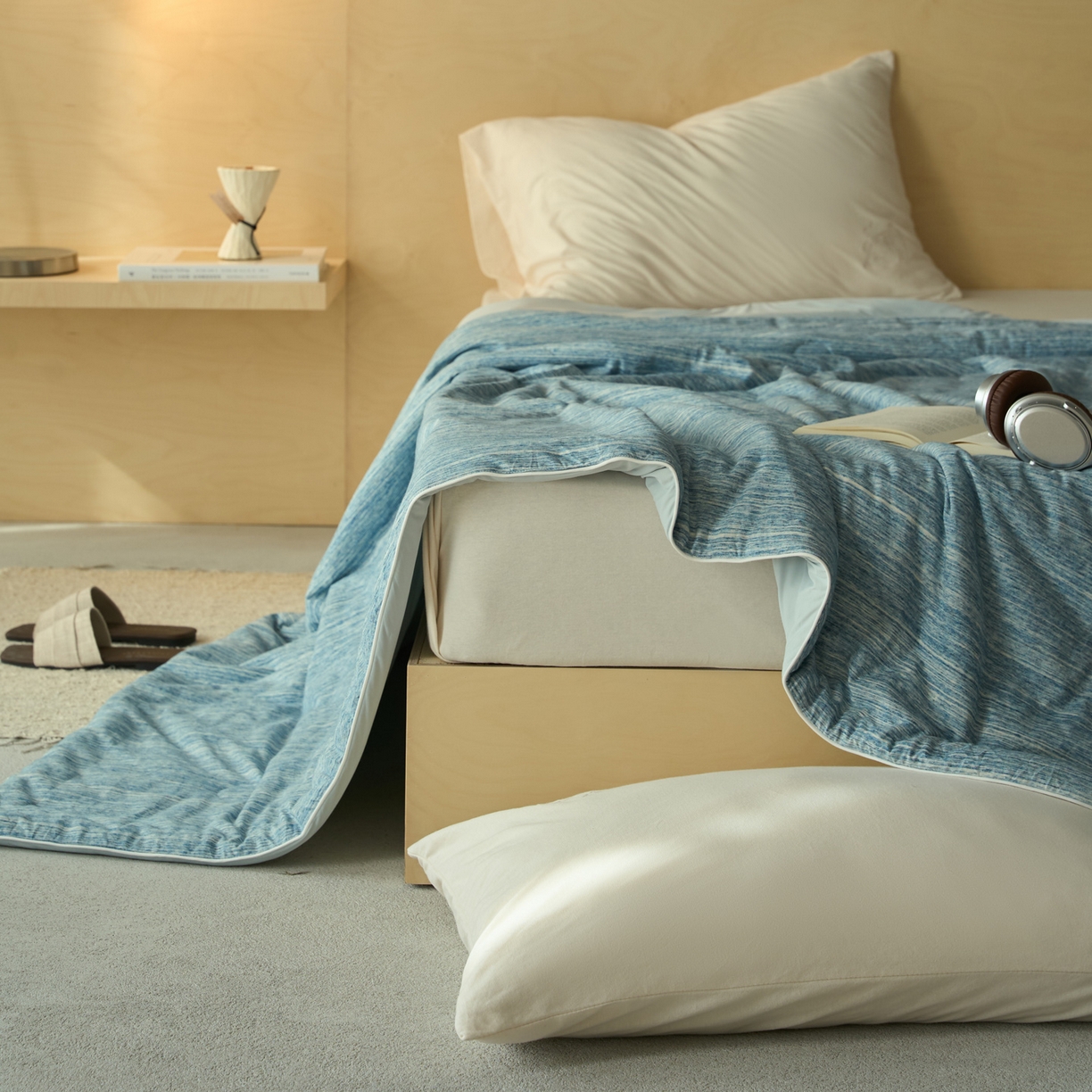 91家纺网 家纺一手货源 找家纺 华超针织 2026新款全棉针织拼锦氨凉感夏被空调被夏凉被 纯棉拼凉感 段彩雾兰