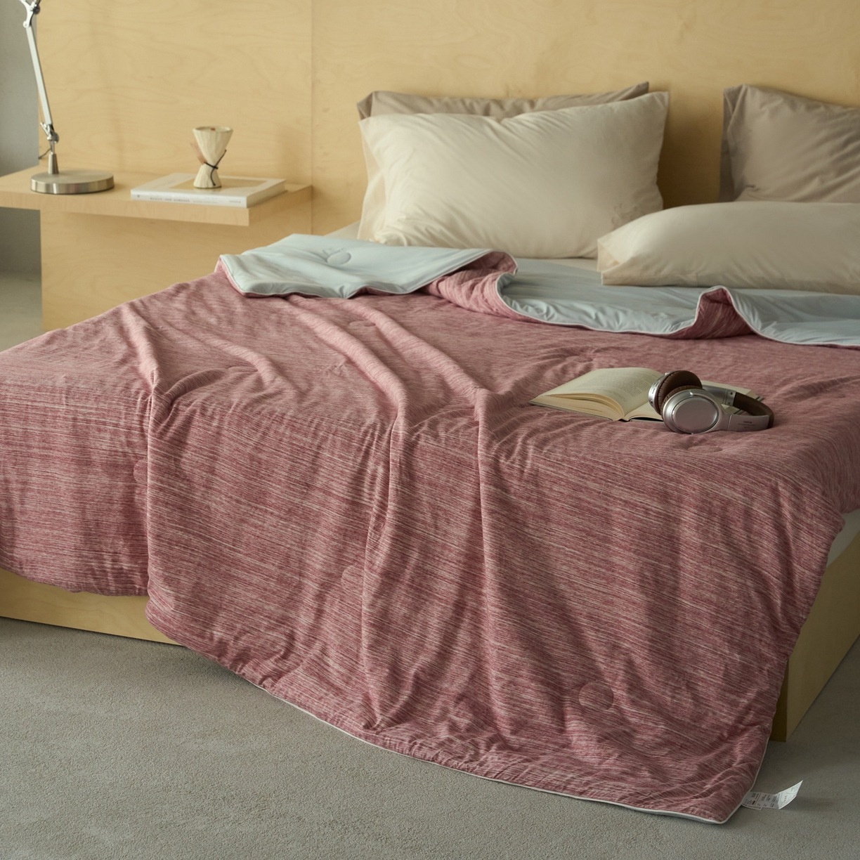 91家纺网 家纺一手货源 找家纺 华超针织 2026新款全棉针织拼锦氨凉感夏被空调被夏凉被 纯棉拼凉感 段彩豆沙