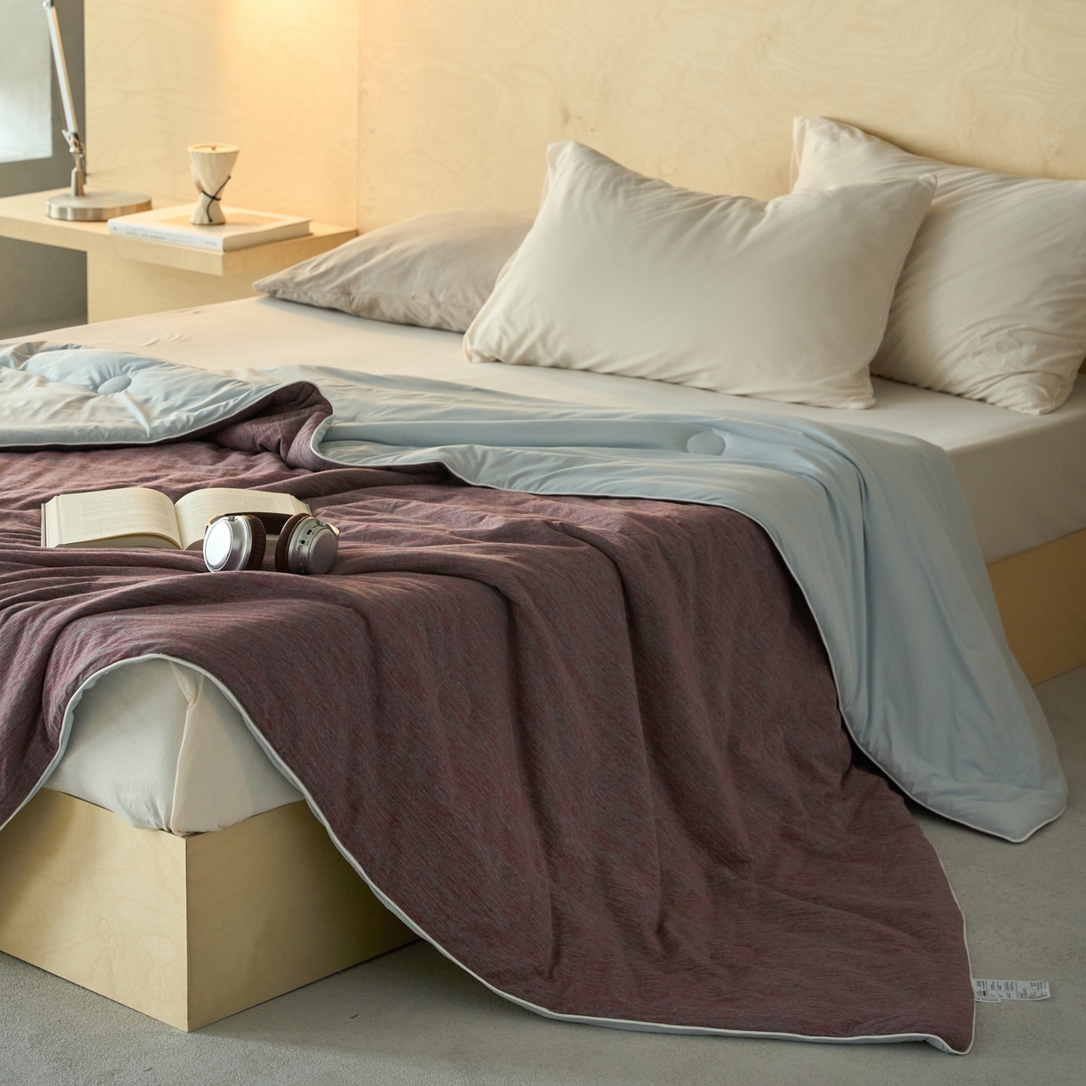 91家纺网 家纺一手货源 找家纺 华超针织 2026新款全棉针织拼锦氨凉感夏被空调被夏凉被 纯棉拼凉感 段彩砖红