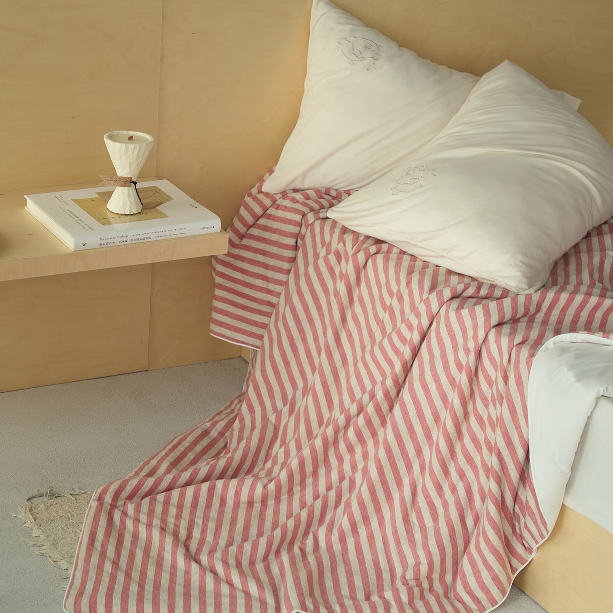 91家纺网 家纺一手货源 找家纺 华超针织 2026新款全棉针织拼锦氨凉感夏被空调被夏凉被 纯棉拼凉感 棕红