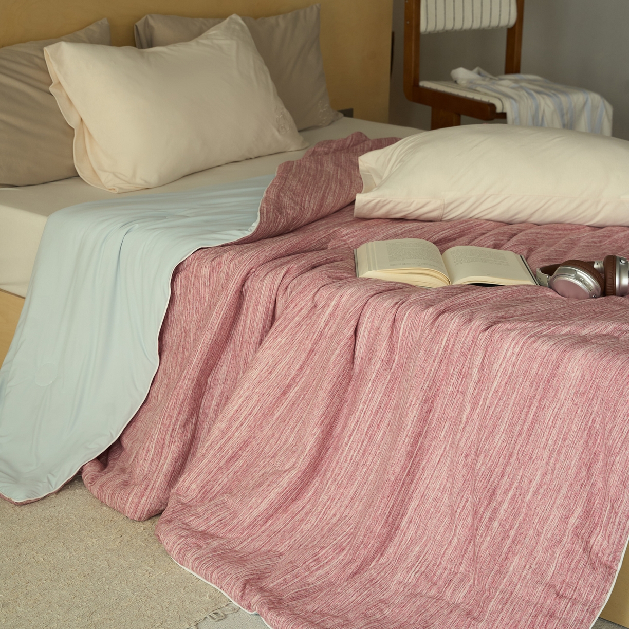 91家纺网 家纺一手货源 找家纺 华超针织 2026新款全棉针织拼锦氨凉感夏被空调被夏凉被 纯棉拼凉感 段彩豆沙