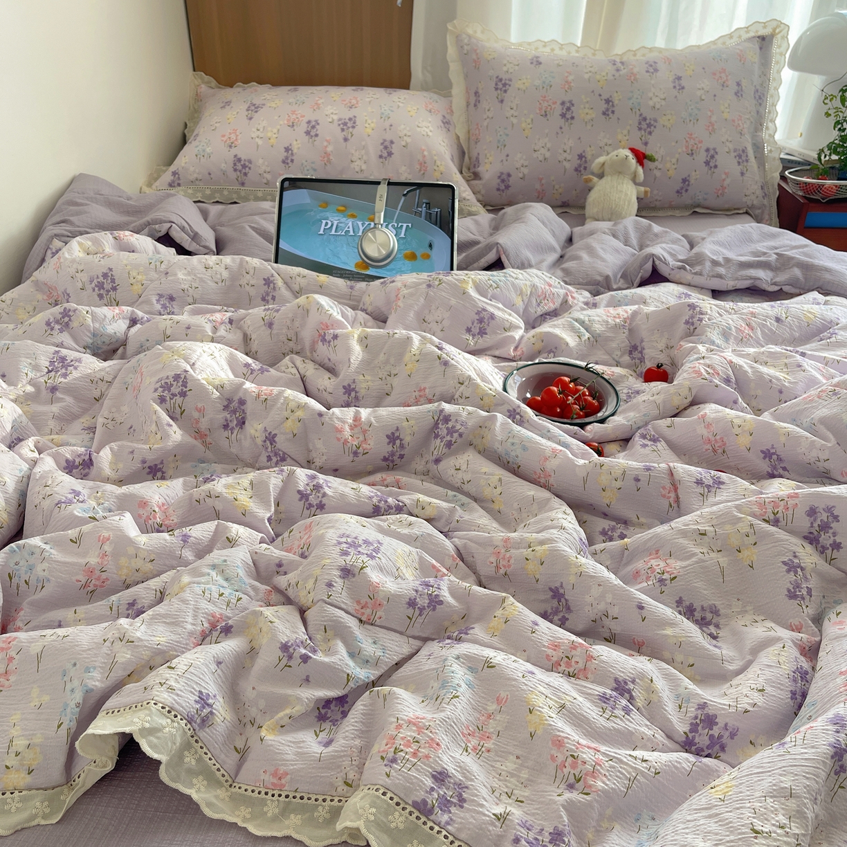 91家纺网 家纺一手货源 找家纺 梵克保罗 2026春夏新款全棉纯棉花边皱皱纱单夏被夏凉被空调被夏被四件套 紫菱花