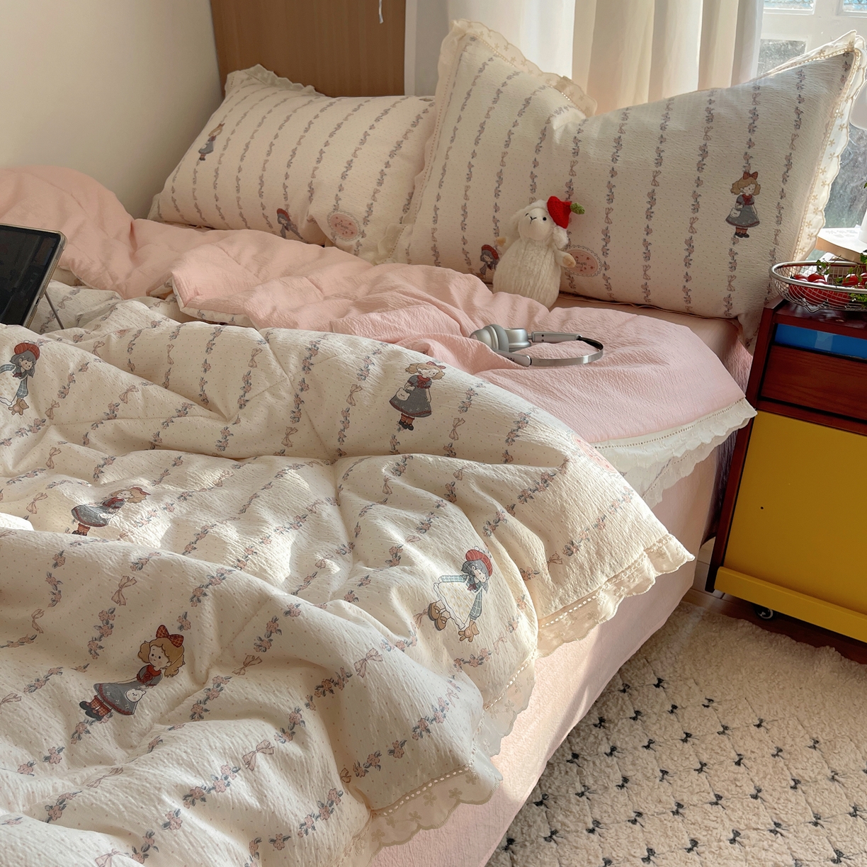 91家纺网 家纺一手货源 找家纺 梵克保罗 2026春夏新款全棉纯棉花边皱皱纱单夏被夏凉被空调被夏被四件套 洛丽条