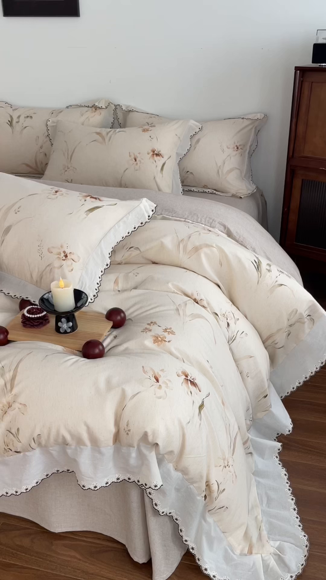 91家纺网 家纺一手货源 找家纺 慕晨 2026新款天丝莱赛尔棉麻数码印色织花边被套四件套高级田园美式直播热款 丁岚