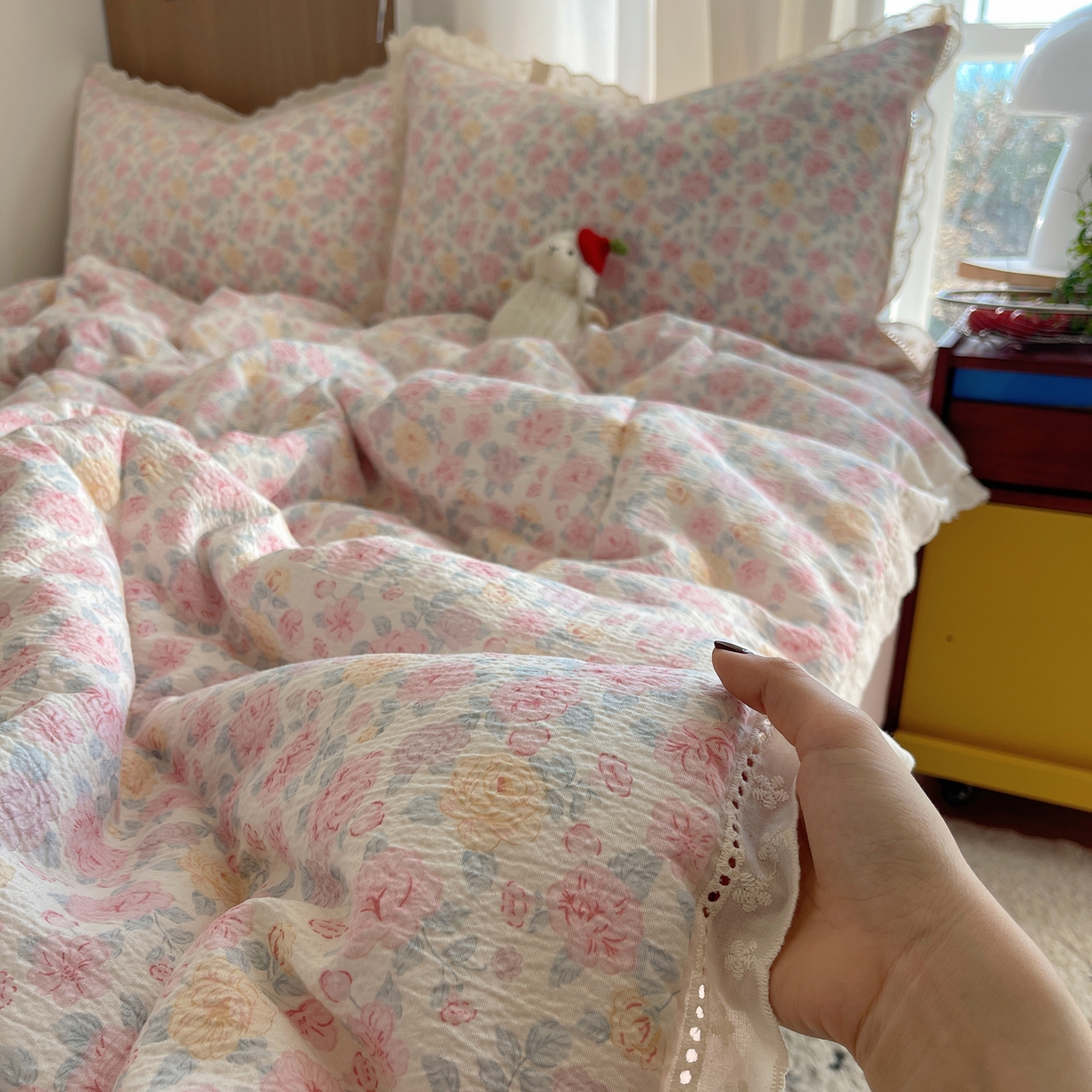 91家纺网 家纺一手货源 找家纺 梵克保罗 2026春夏新款全棉纯棉花边皱皱纱单夏被夏凉被空调被夏被四件套 粉黛蔷薇