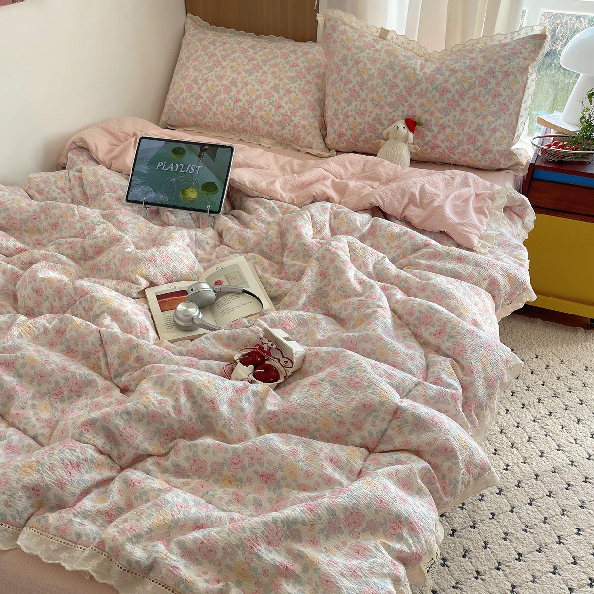 91家纺网 家纺一手货源 找家纺 梵克保罗 2026春夏新款全棉纯棉花边皱皱纱单夏被夏凉被空调被夏被四件套 粉黛蔷薇