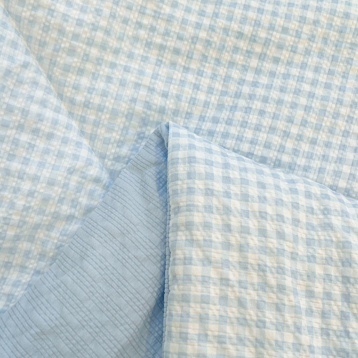 91家纺网 家纺一手货源 找家纺 老帅的工厂店 2026新款无印风泡芙棉大豆夏被 海盐气泡