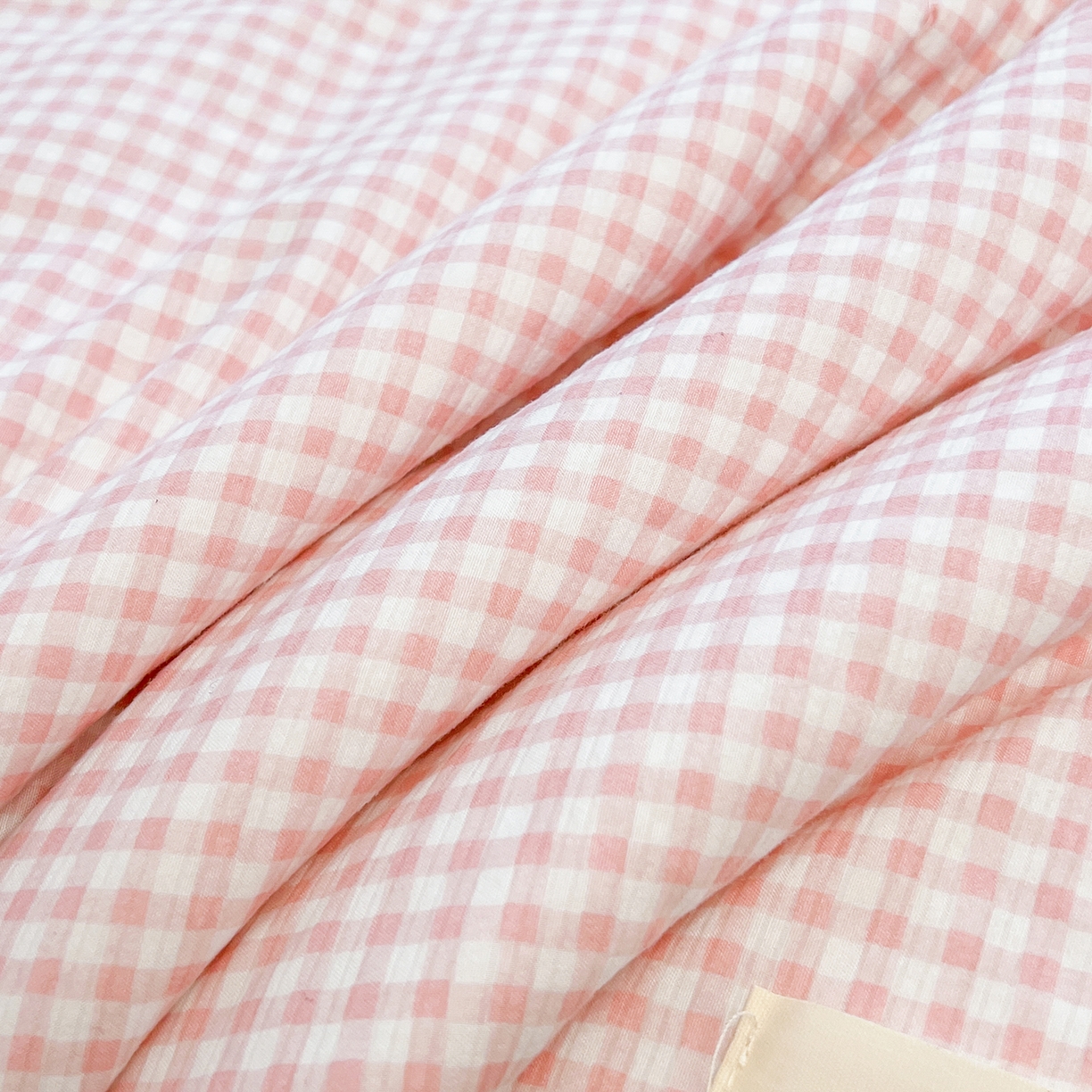 91家纺网 家纺一手货源 找家纺 老帅的工厂店 2026新款无印风泡芙棉大豆夏被 桃气小方