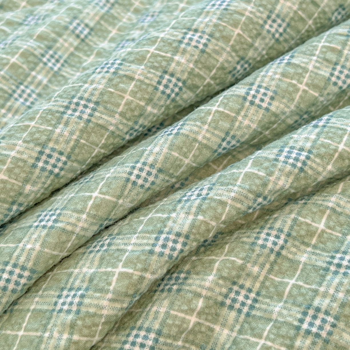 91家纺网 家纺一手货源 找家纺 老帅的工厂店 2026新款无印风泡芙棉大豆夏被 青柠气泡