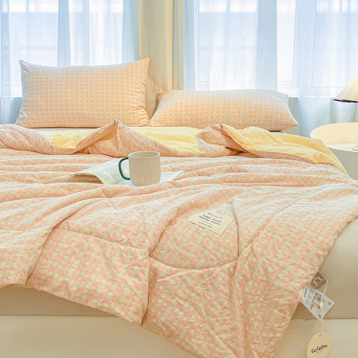 91家纺网 家纺一手货源 找家纺 老帅的工厂店 2026新款无印风泡芙棉大豆夏被 杏橘织格