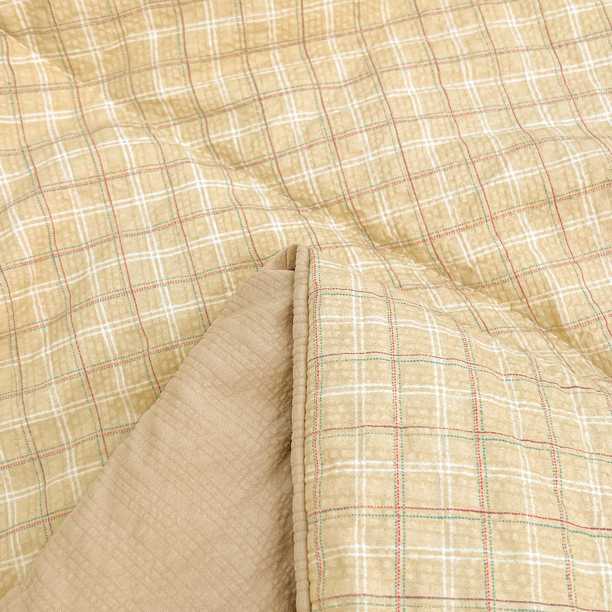 91家纺网 家纺一手货源 找家纺 老帅的工厂店 2026新款无印风泡芙棉大豆夏被 燕麦小格