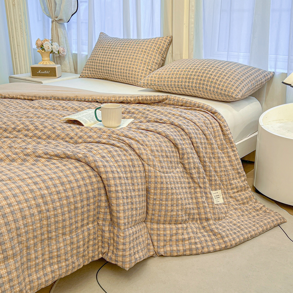 91家纺网 家纺一手货源 找家纺 老帅的工厂店 2026新款无印风泡芙棉大豆夏被 焦糖布朗