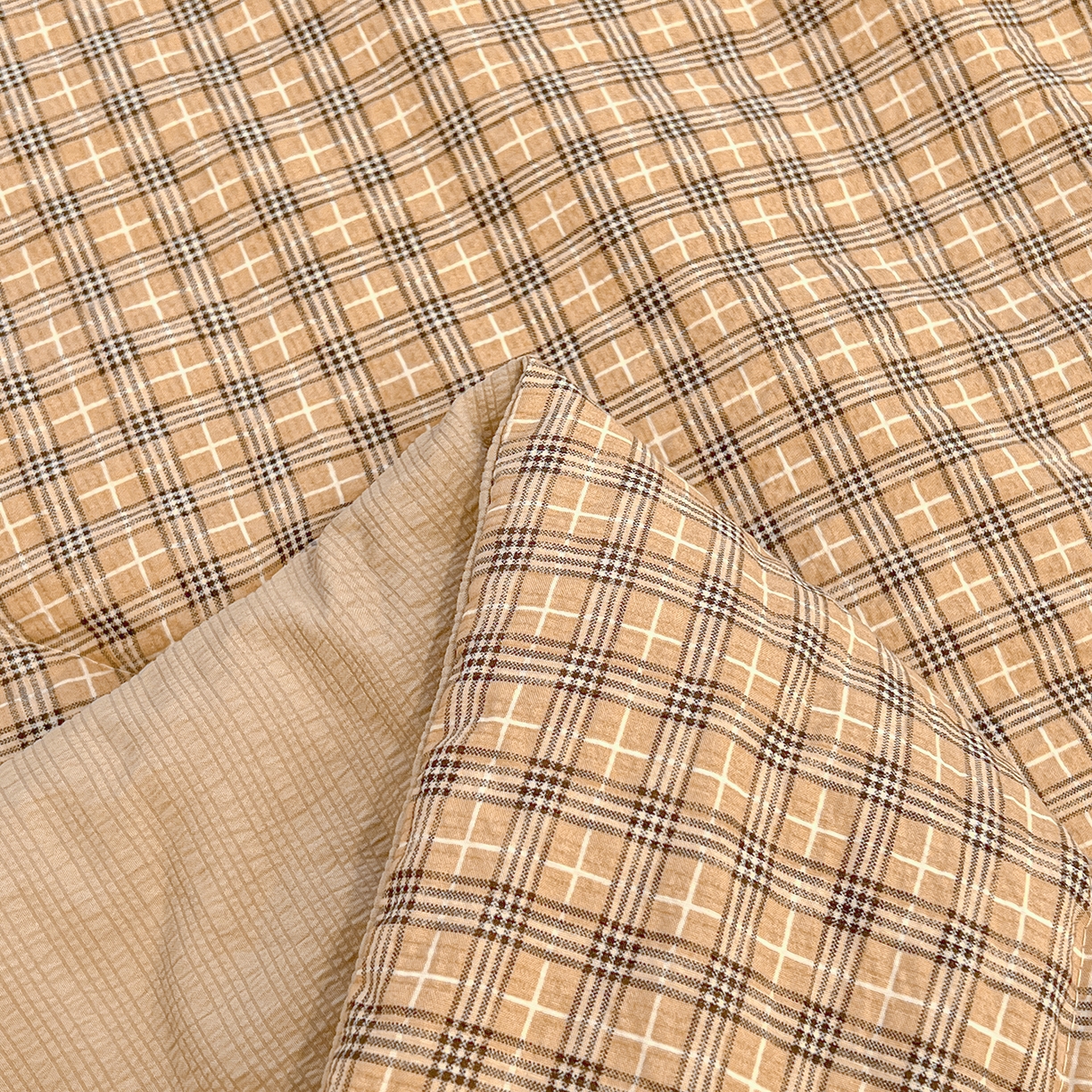 91家纺网 家纺一手货源 找家纺 老帅的工厂店 2026新款无印风泡芙棉大豆夏被 焦糖布朗