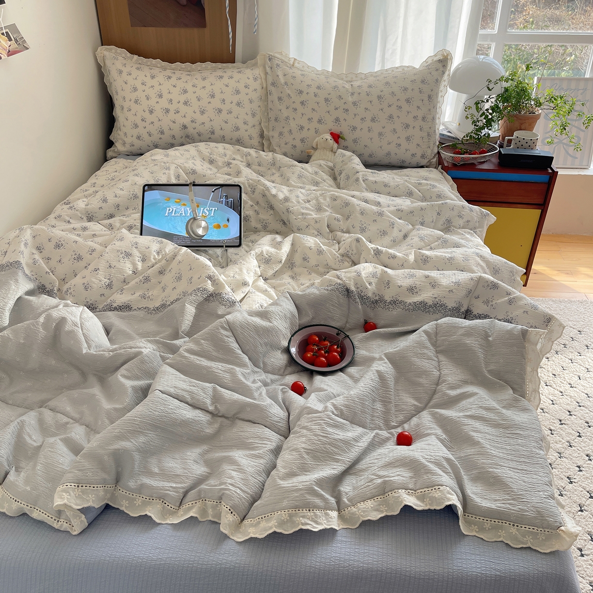 91家纺网 家纺一手货源 找家纺 梵克保罗 2026春夏新款全棉纯棉花边皱皱纱单夏被夏凉被空调被夏被四件套 蓝芷序