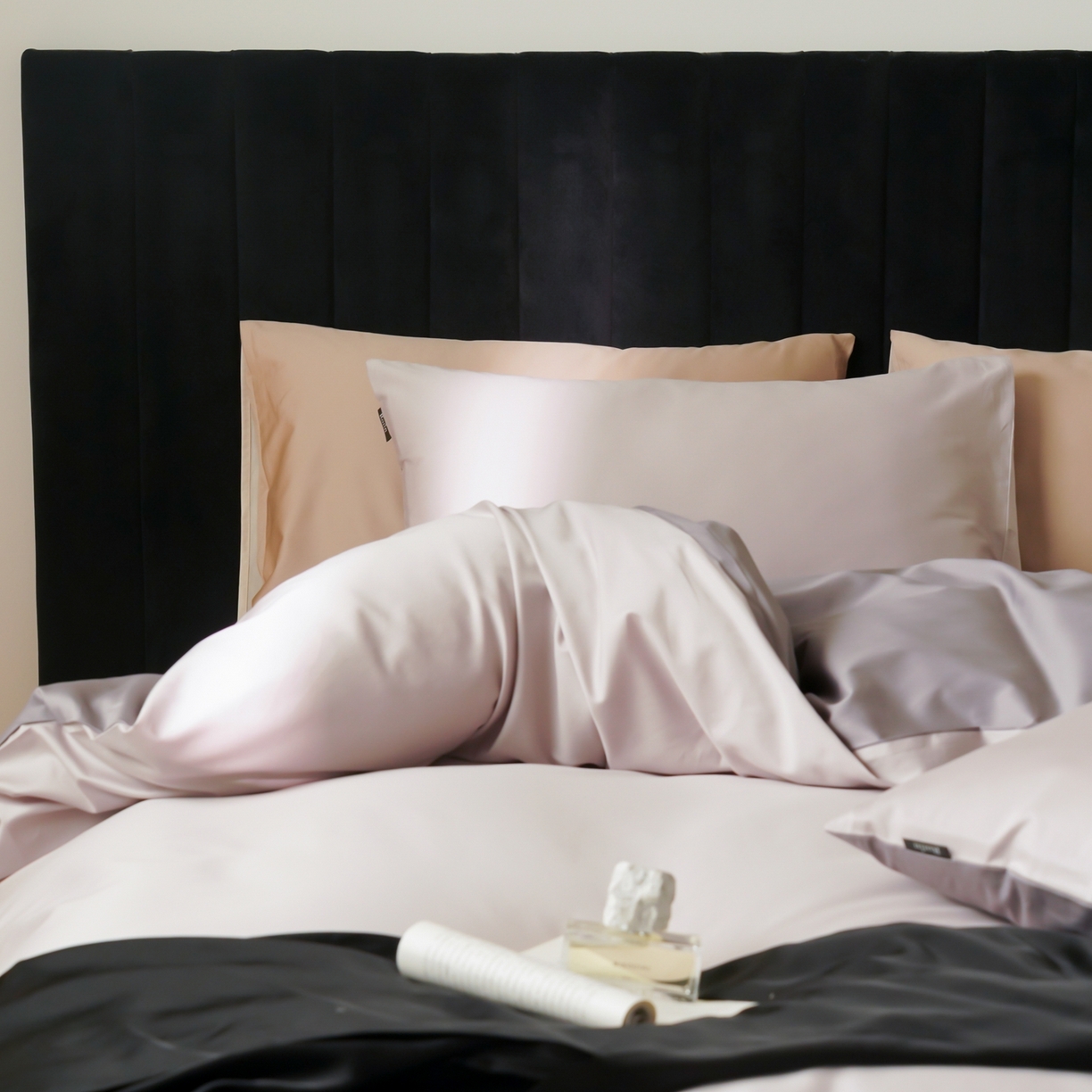 91家纺网 家纺一手货源 找家纺 玉宇阁家居 2026春夏新款50S双股全棉纯棉贡缎拼色四件套 空气紫灰