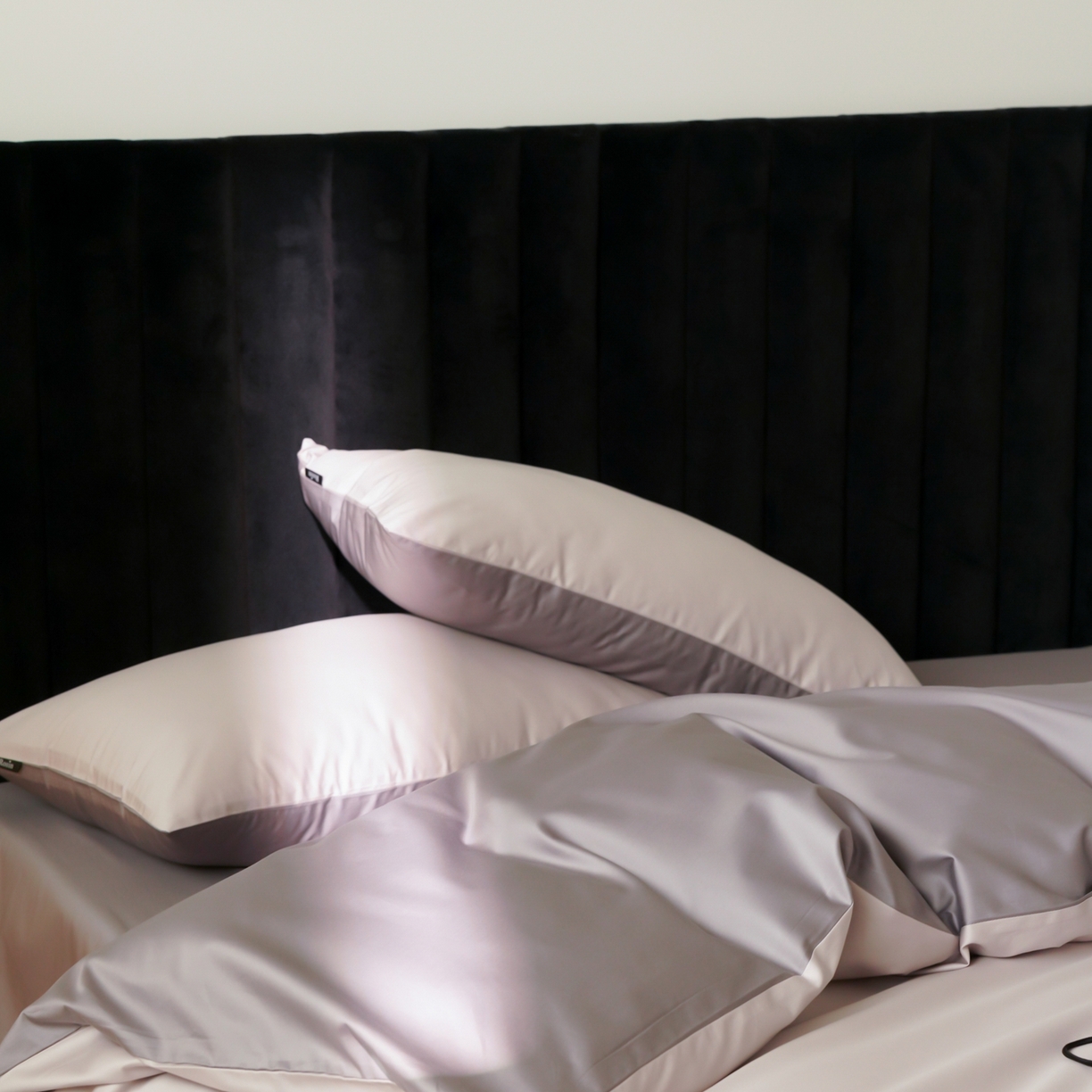 91家纺网 家纺一手货源 找家纺 玉宇阁家居 2026春夏新款50S双股全棉纯棉贡缎拼色四件套 空气紫灰