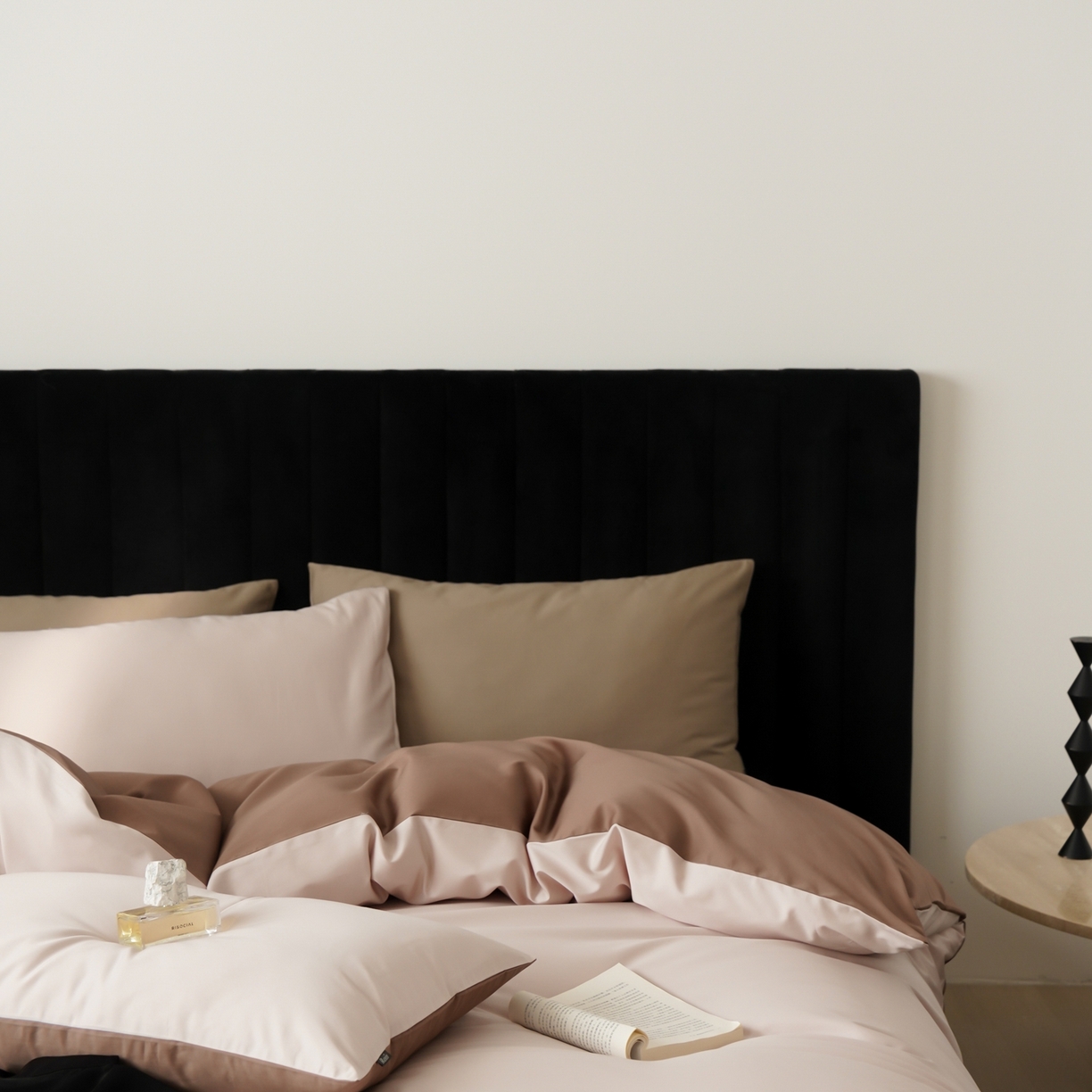 91家纺网 家纺一手货源 找家纺 玉宇阁家居 2026春夏新款50S双股全棉纯棉贡缎拼色四件套 落日淘沙