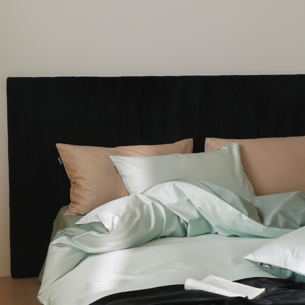 91家纺网 家纺一手货源 找家纺 玉宇阁家居 2026春夏新款50S双股全棉纯棉贡缎拼色四件套 奶酪薄荷