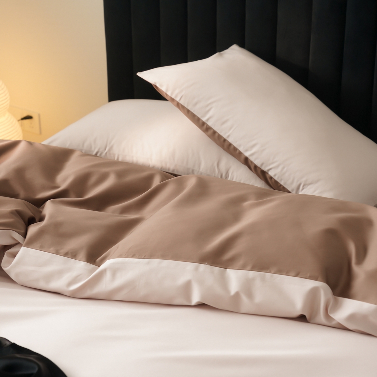 91家纺网 家纺一手货源 找家纺 玉宇阁家居 2026春夏新款50S双股全棉纯棉贡缎拼色四件套 落日淘沙