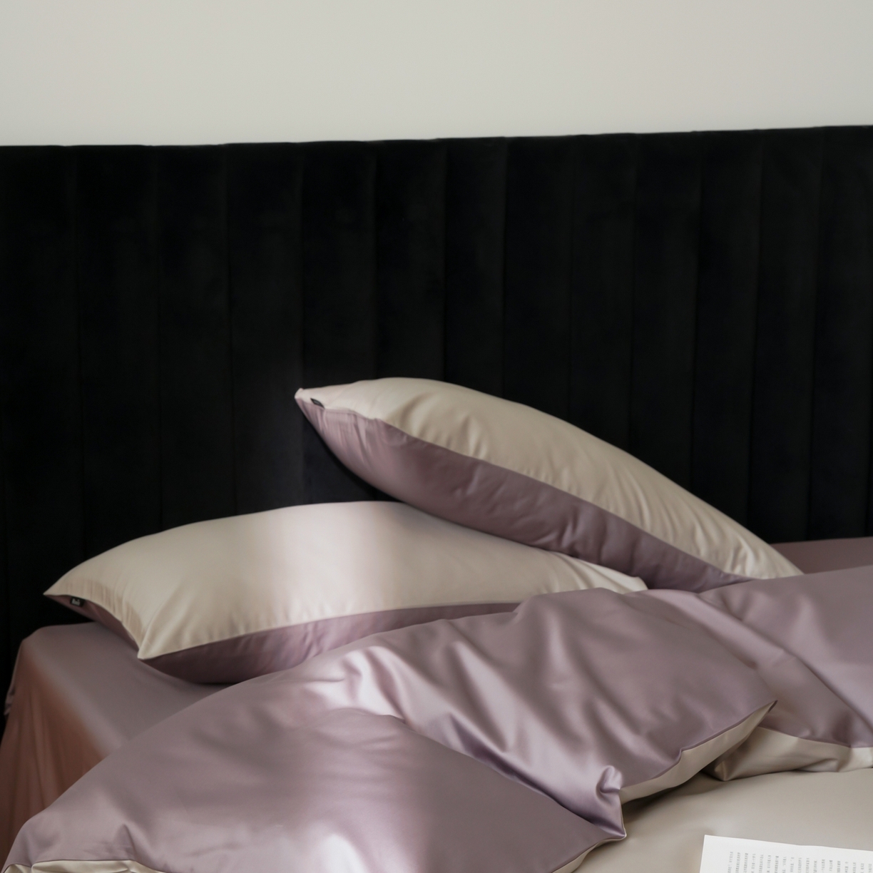 91家纺网 家纺一手货源 找家纺 玉宇阁家居 2026春夏新款50S双股全棉纯棉贡缎拼色四件套 空气灰紫