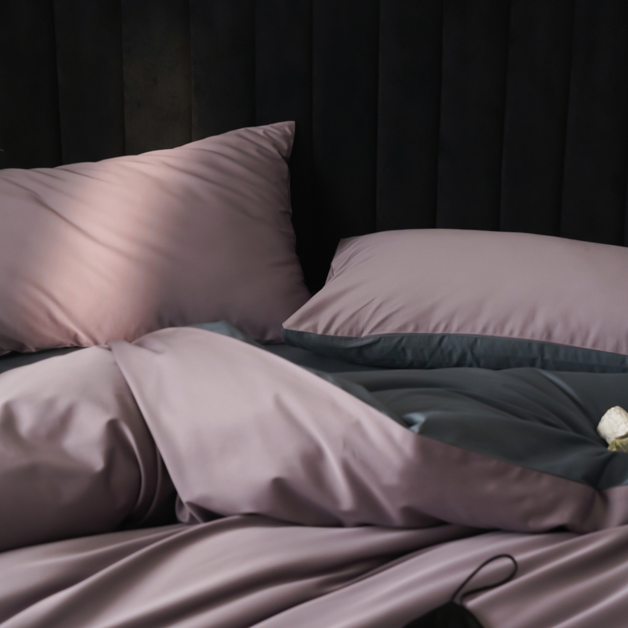 91家纺网 家纺一手货源 找家纺 玉宇阁家居 2026春夏新款50S双股全棉纯棉贡缎拼色四件套 暗夜星河