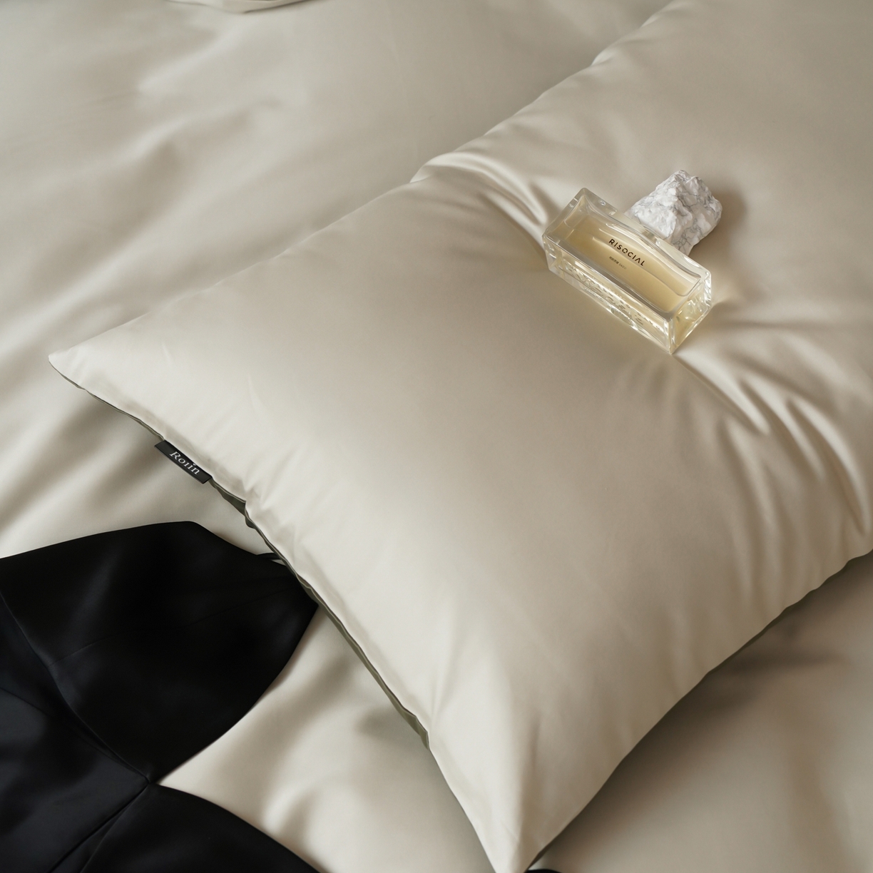 91家纺网 家纺一手货源 找家纺 玉宇阁家居 2026春夏新款50S双股全棉纯棉贡缎拼色四件套 苔原新绿