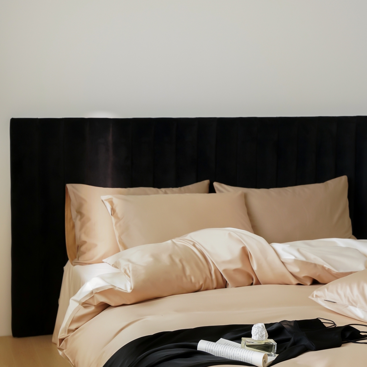 91家纺网 家纺一手货源 找家纺 玉宇阁家居 2026春夏新款50S双股全棉纯棉贡缎拼色四件套 晨曦浅玉