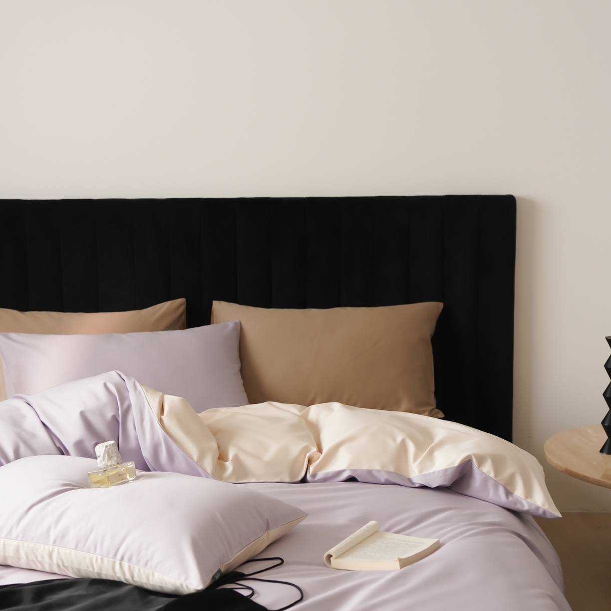 91家纺网 家纺一手货源 找家纺 玉宇阁家居 2026春夏新款50S双股全棉纯棉贡缎拼色四件套 珍珠紫玉