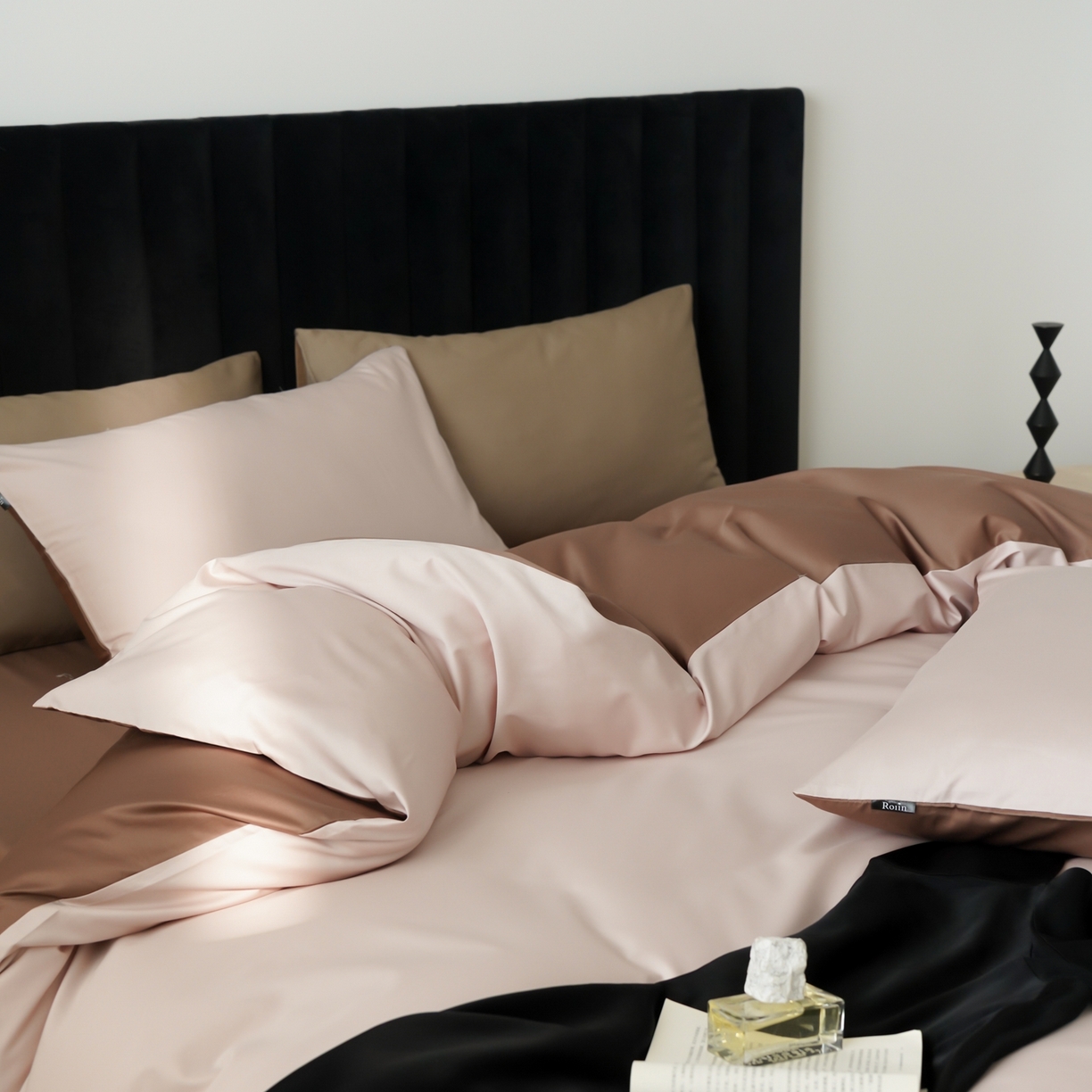 91家纺网 家纺一手货源 找家纺 玉宇阁家居 2026春夏新款50S双股全棉纯棉贡缎拼色四件套 落日淘沙