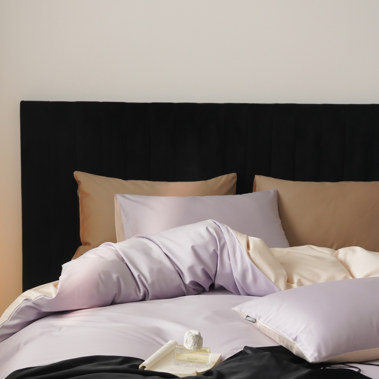 91家纺网 家纺一手货源 找家纺 玉宇阁家居 2026春夏新款50S双股全棉纯棉贡缎拼色四件套 珍珠紫玉