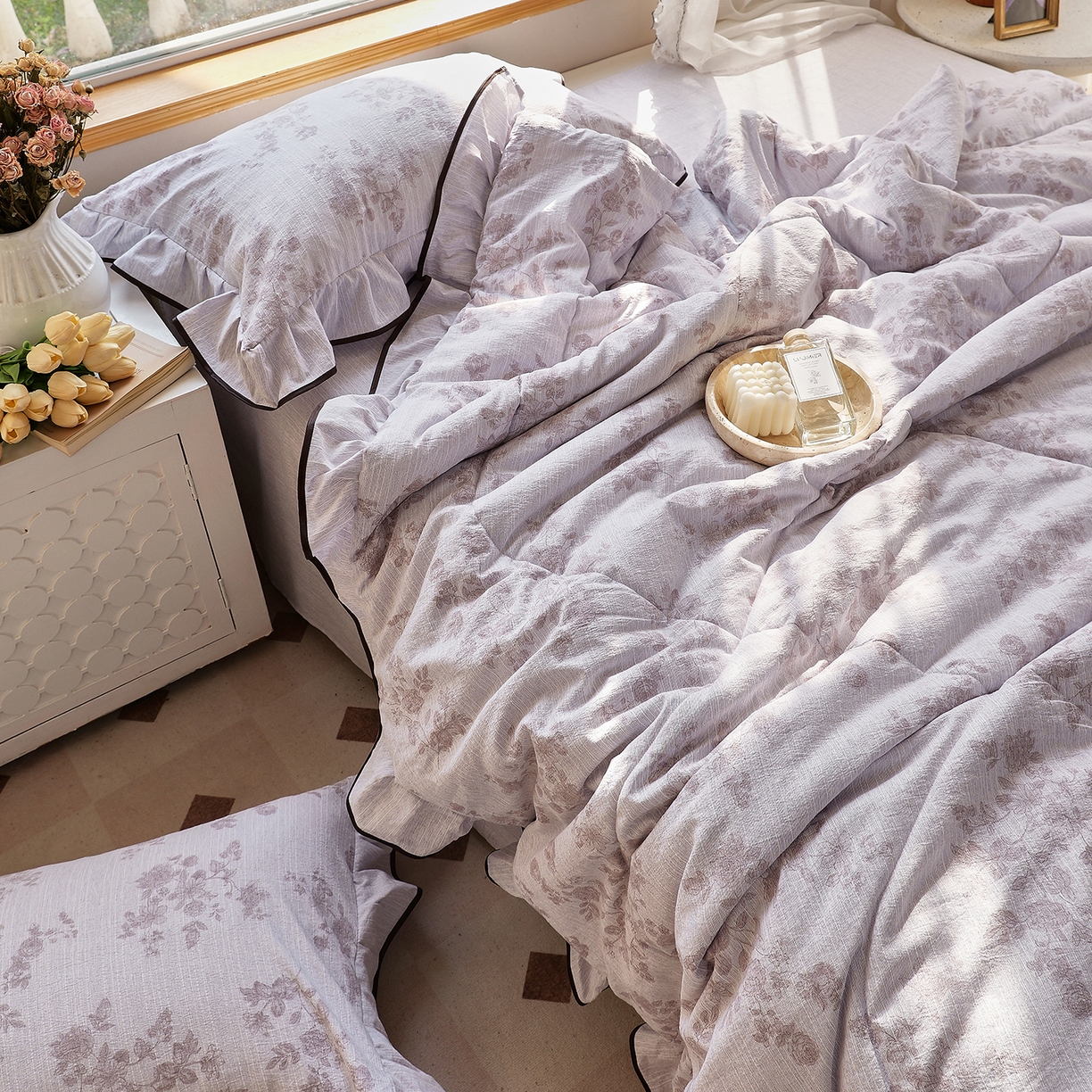 91家纺网 家纺一手货源 找家纺 梵克保罗 2026春夏新款提花色织花边夏被四件套单夏被空调被 粉樱浅眠