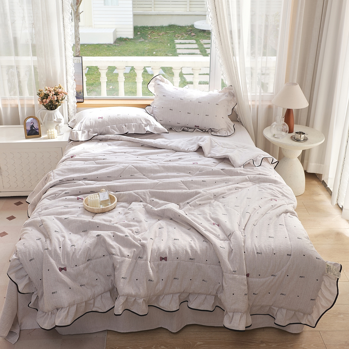 91家纺网 家纺一手货源 找家纺 梵克保罗 2026春夏新款提花色织花边夏被四件套单夏被空调被 黑桃字符