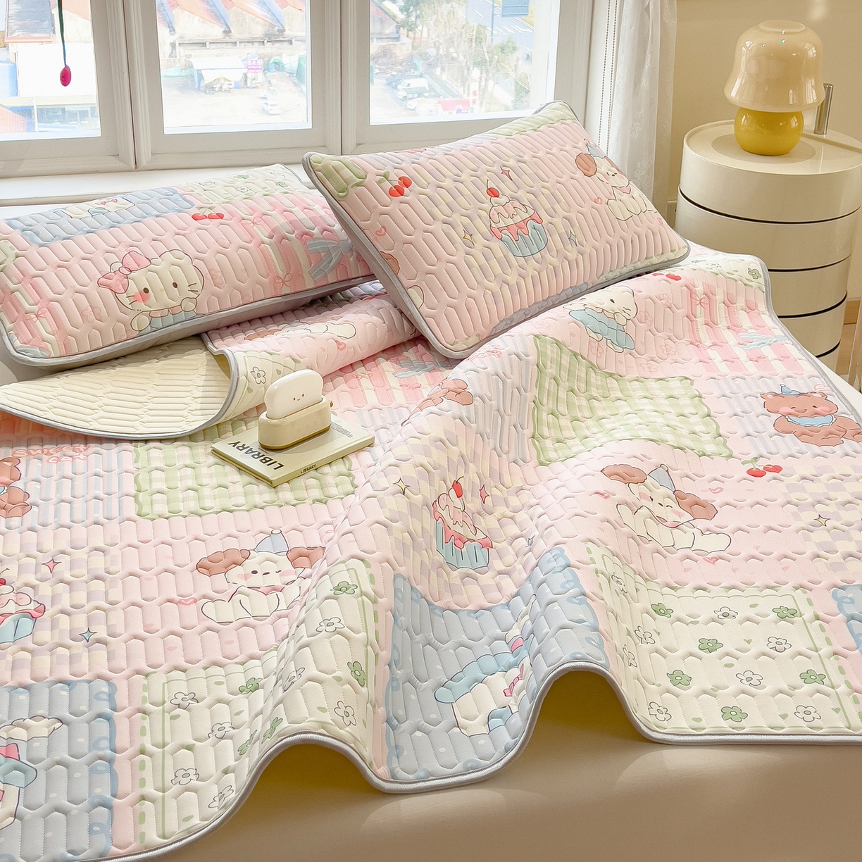 91家纺网 家纺一手货源 找家纺 （总）丝羽坊 2026新款高密凉感丝印花乳胶凉席-平铺款