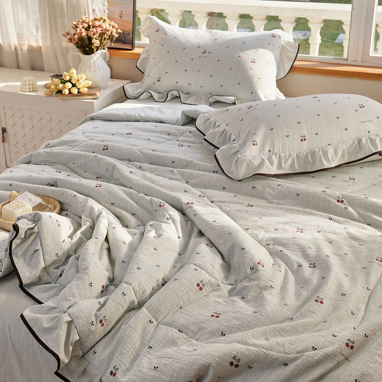 91家纺网 家纺一手货源 找家纺 梵克保罗 2026春夏新款提花色织花边夏被四件套单夏被空调被 蓝樱