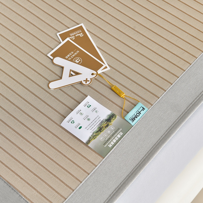 91家纺网 家纺一手货源 找家纺 小牛席业 2026新款条纹爱家熊猫冰丝席（床笠款）藤席冰藤席冰丝席可机洗凉感冰丝席豆豆席PE霸王 咖色