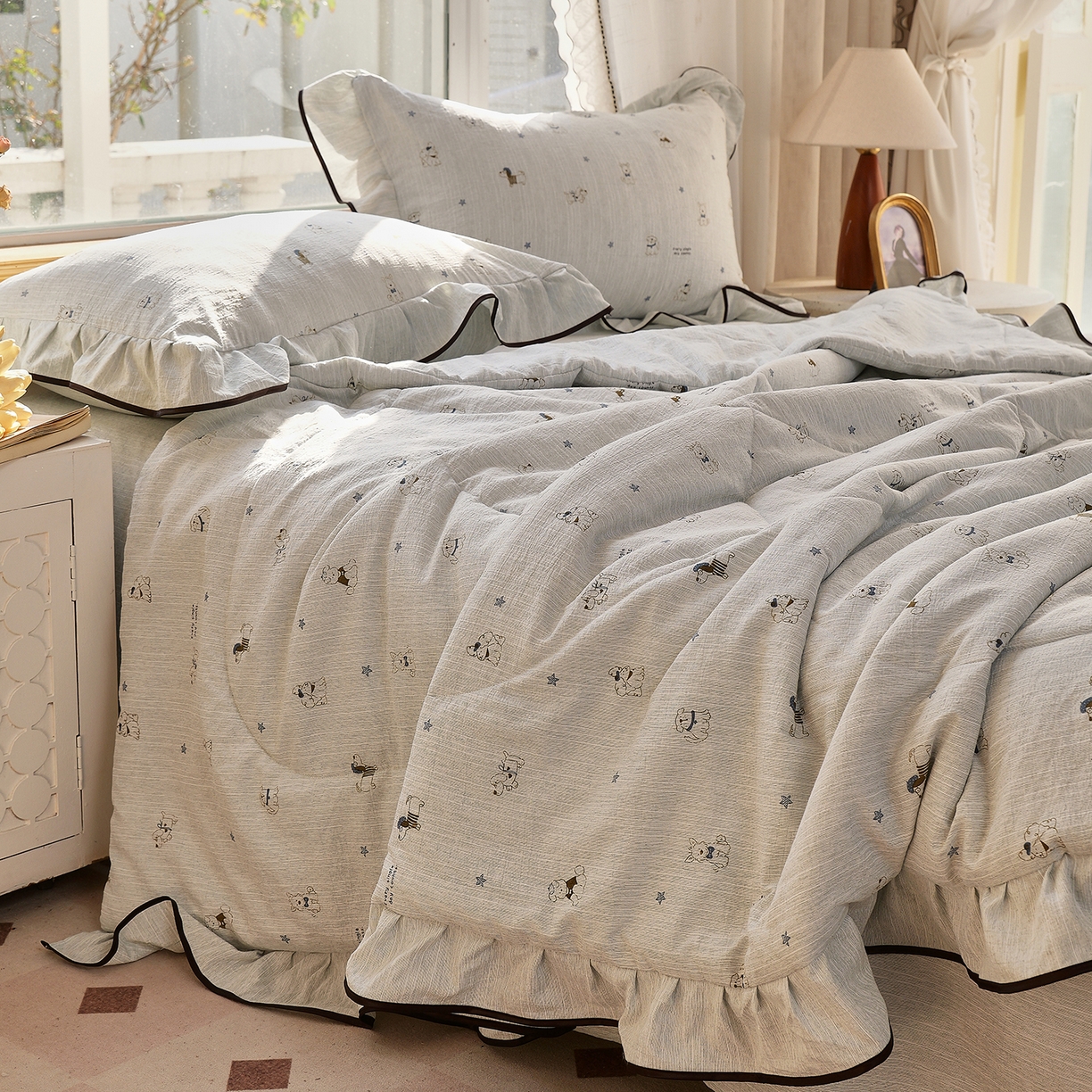 91家纺网 家纺一手货源 找家纺 梵克保罗 2026春夏新款提花色织花边夏被四件套单夏被空调被 星梦小狗