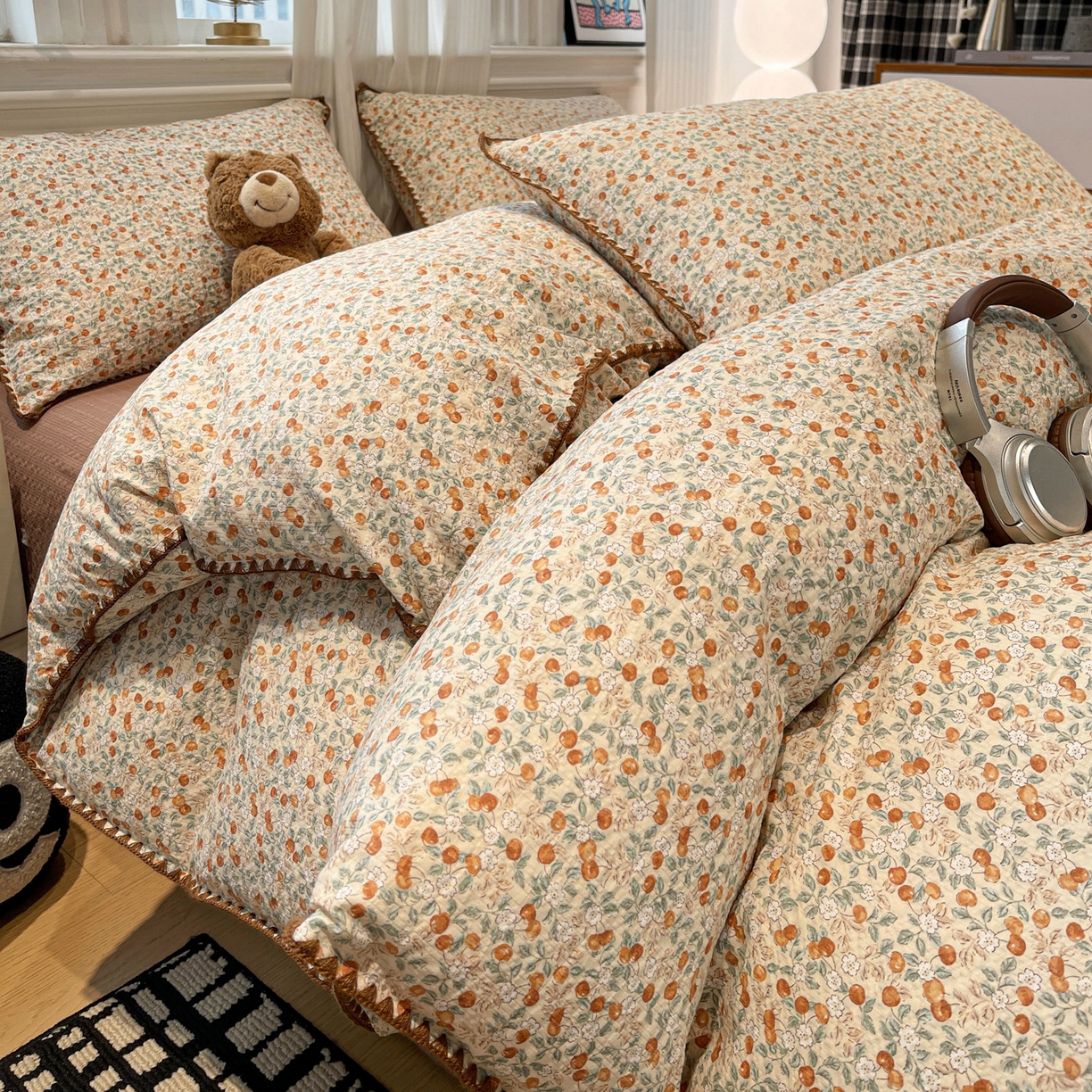 91家纺网 家纺一手货源 找家纺 源舍家纺 2026新款泡芙纱贝壳绣四件套 青涩樱桃