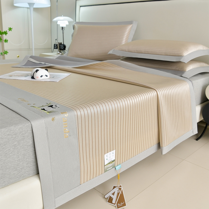 91家纺网 家纺一手货源 找家纺 小牛席业 2026新款条纹爱家熊猫冰丝席藤席冰藤席冰丝席可机洗凉感冰丝席豆豆席PE霸王 咖色