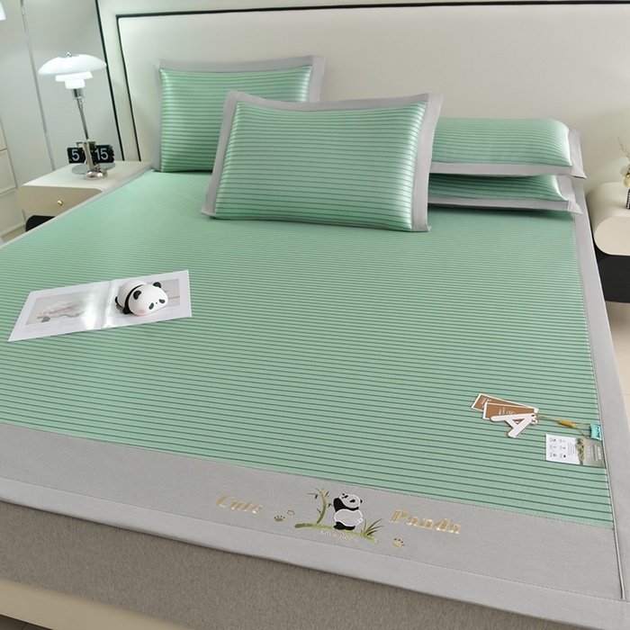 91家纺网 家纺一手货源 找家纺 小牛席业 2026新款条纹爱家熊猫冰丝席藤席冰藤席冰丝席可机洗凉感冰丝席豆豆席PE霸王 绿色