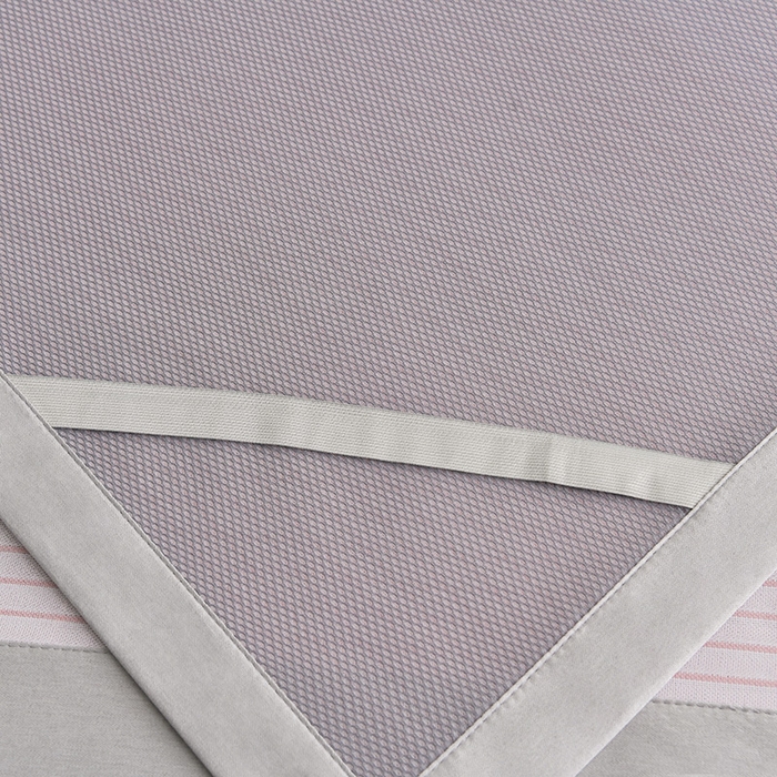 91家纺网 家纺一手货源 找家纺 小牛席业 2026新款条纹爱家熊猫冰丝席藤席冰藤席冰丝席可机洗凉感冰丝席豆豆席PE霸王 粉色