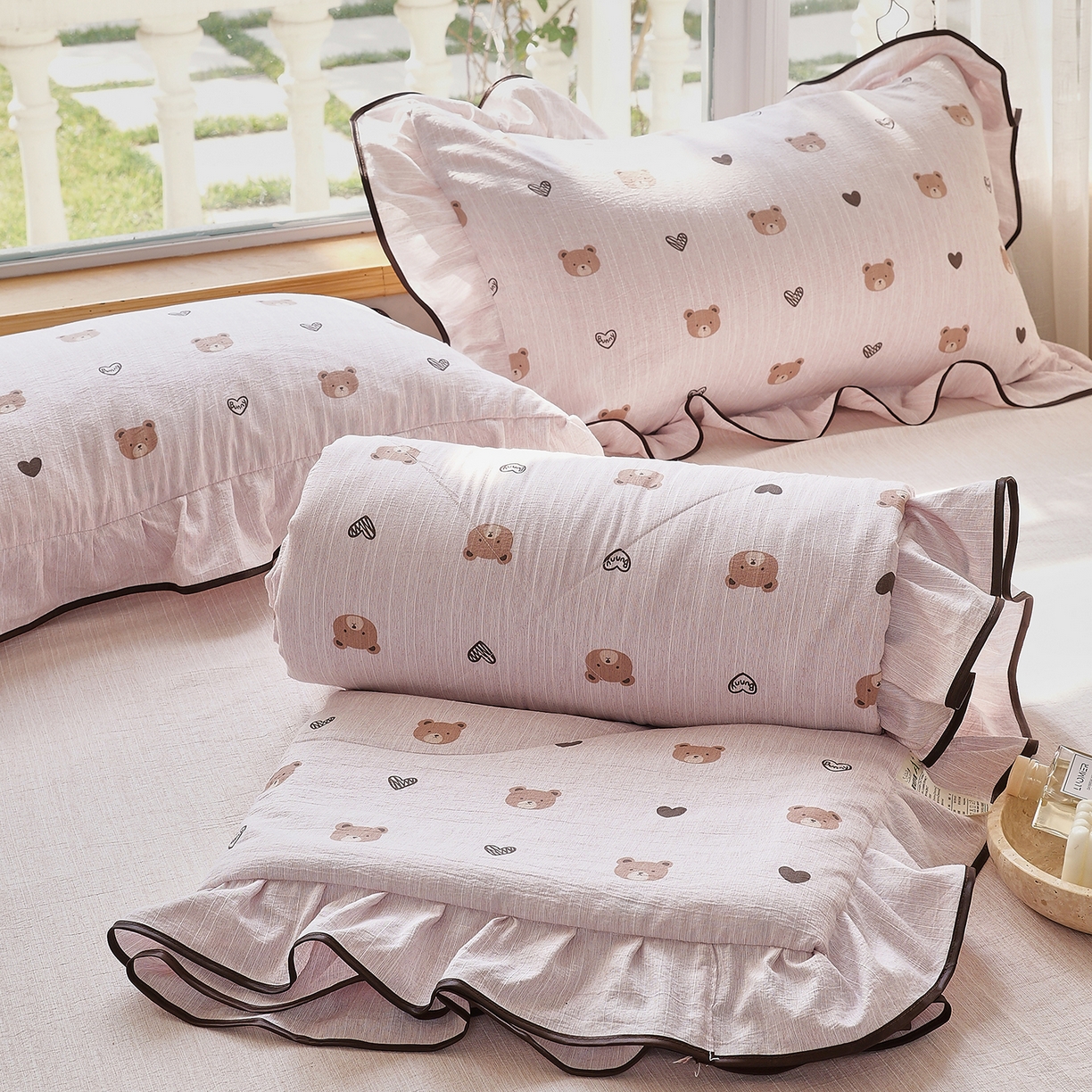 91家纺网 家纺一手货源 找家纺 梵克保罗 2026春夏新款提花色织花边夏被四件套单夏被空调被 雄心未了